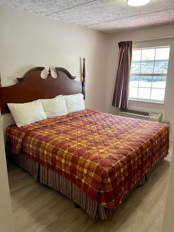 Pin Oak Parkway Inn Main image